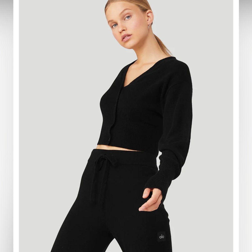 ALO Yoga Black cashmere  V-Neck Cardigan